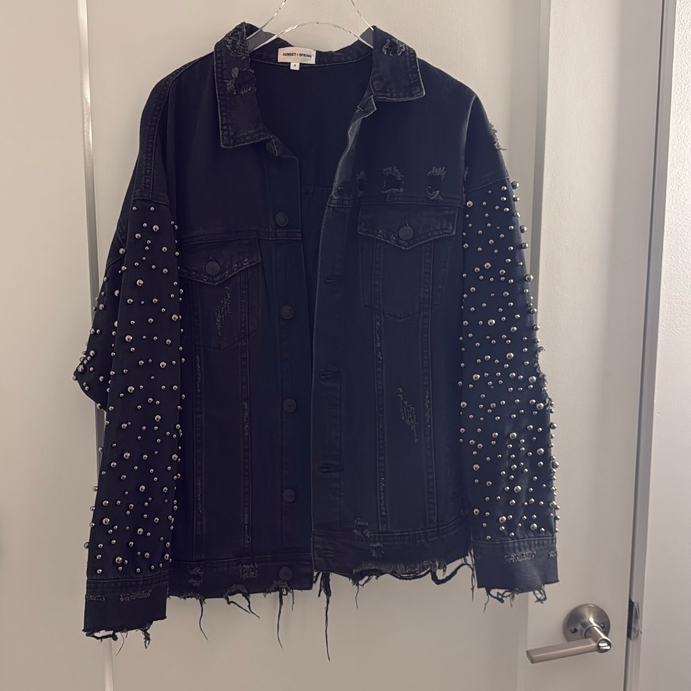 Sunset + Spring Pearl Sleeve Distressed Jean Jacket